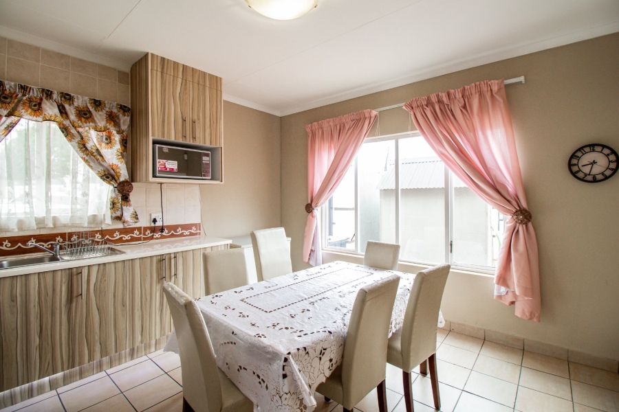 Commercial Property for Sale in Aston Manor Gauteng