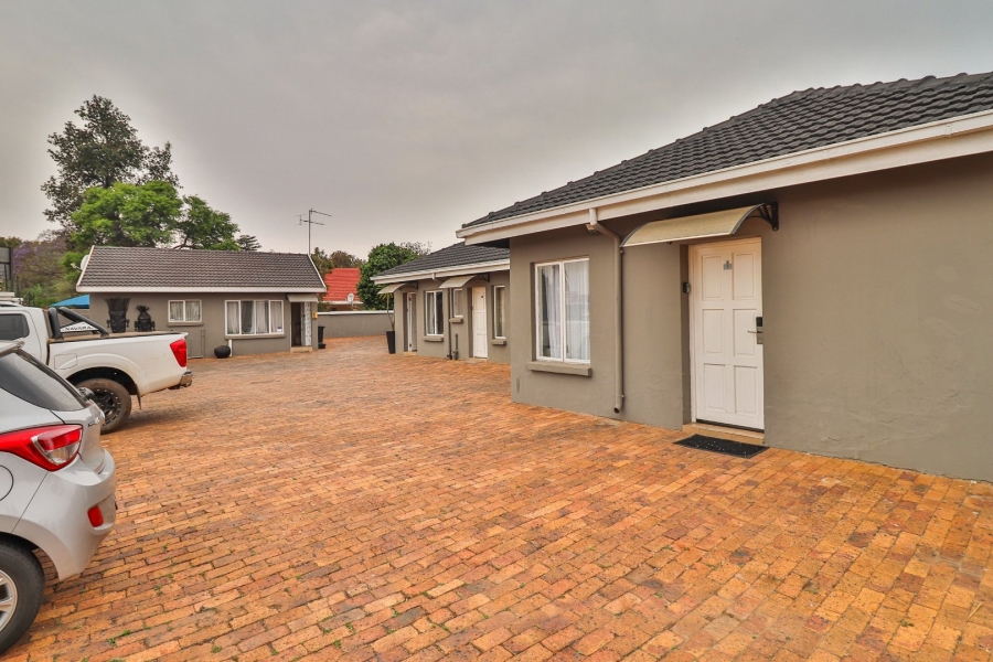 Commercial Property for Sale in Aston Manor Gauteng