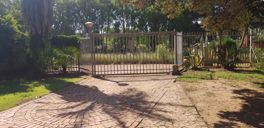 4 Bedroom Property for Sale in Swacina Park A H Gauteng