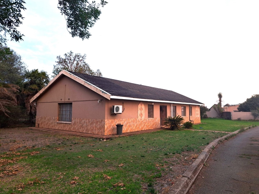 Commercial Property for Sale in Houtkop A H Gauteng