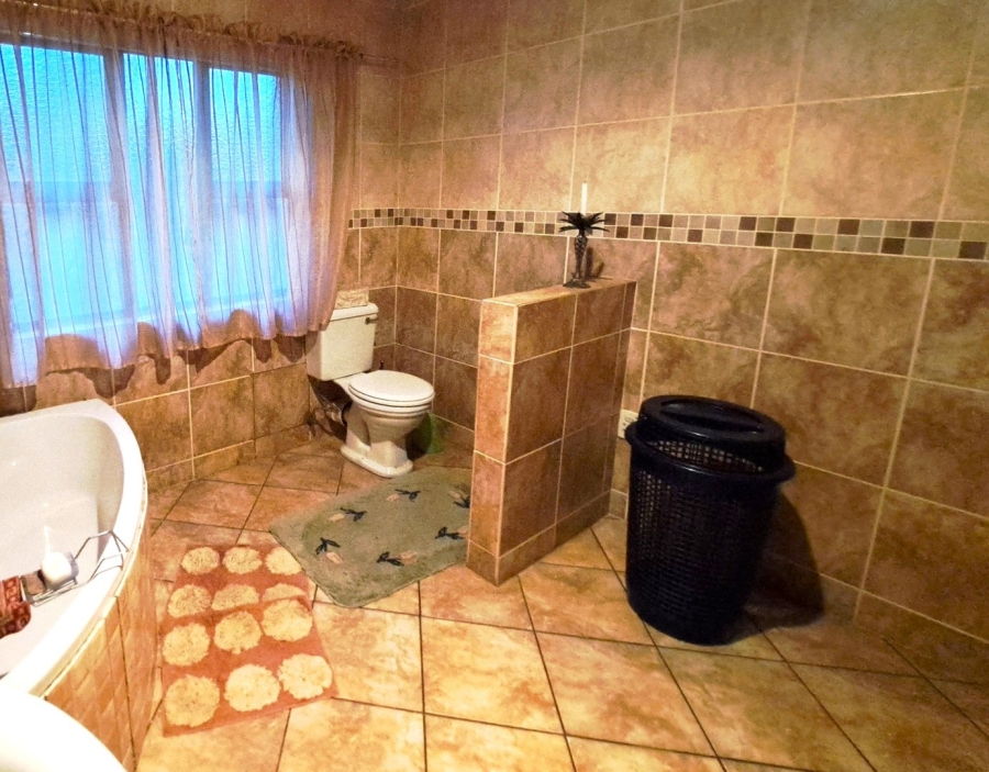 Commercial Property for Sale in Houtkop A H Gauteng