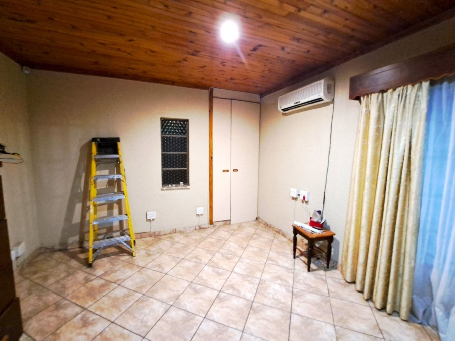 Commercial Property for Sale in Houtkop A H Gauteng