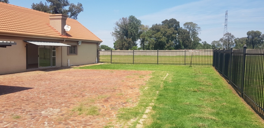 Commercial Property for Sale in Andeon AH Gauteng