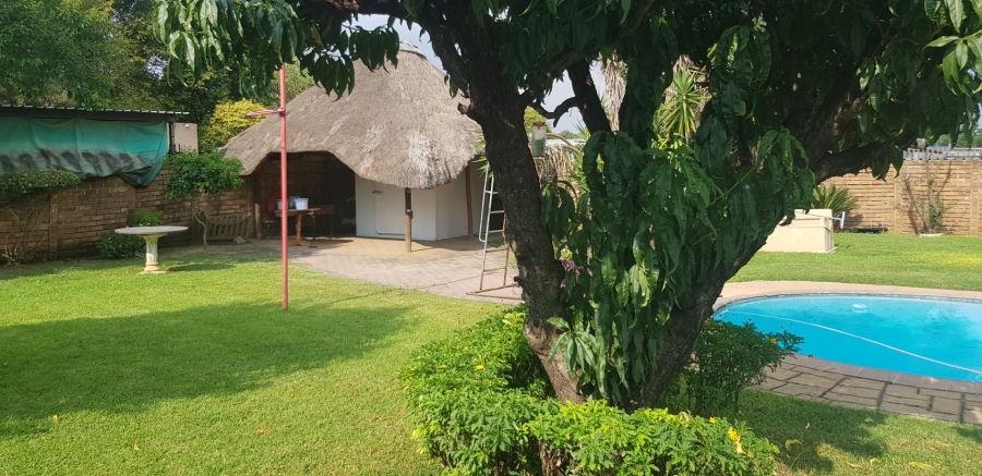 Commercial Property for Sale in Swacina Park A H Gauteng