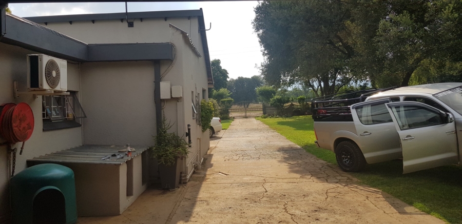Commercial Property for Sale in Swacina Park A H Gauteng