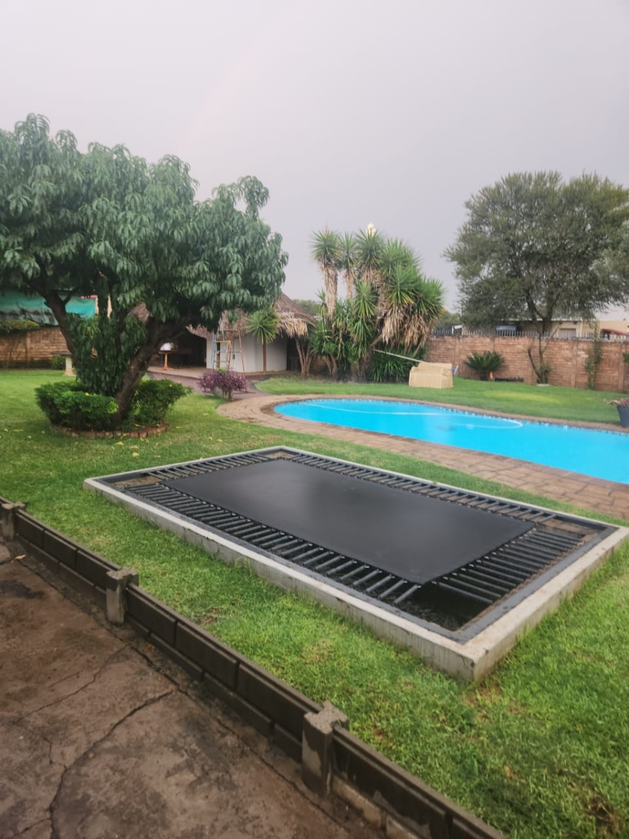 Commercial Property for Sale in Swacina Park A H Gauteng
