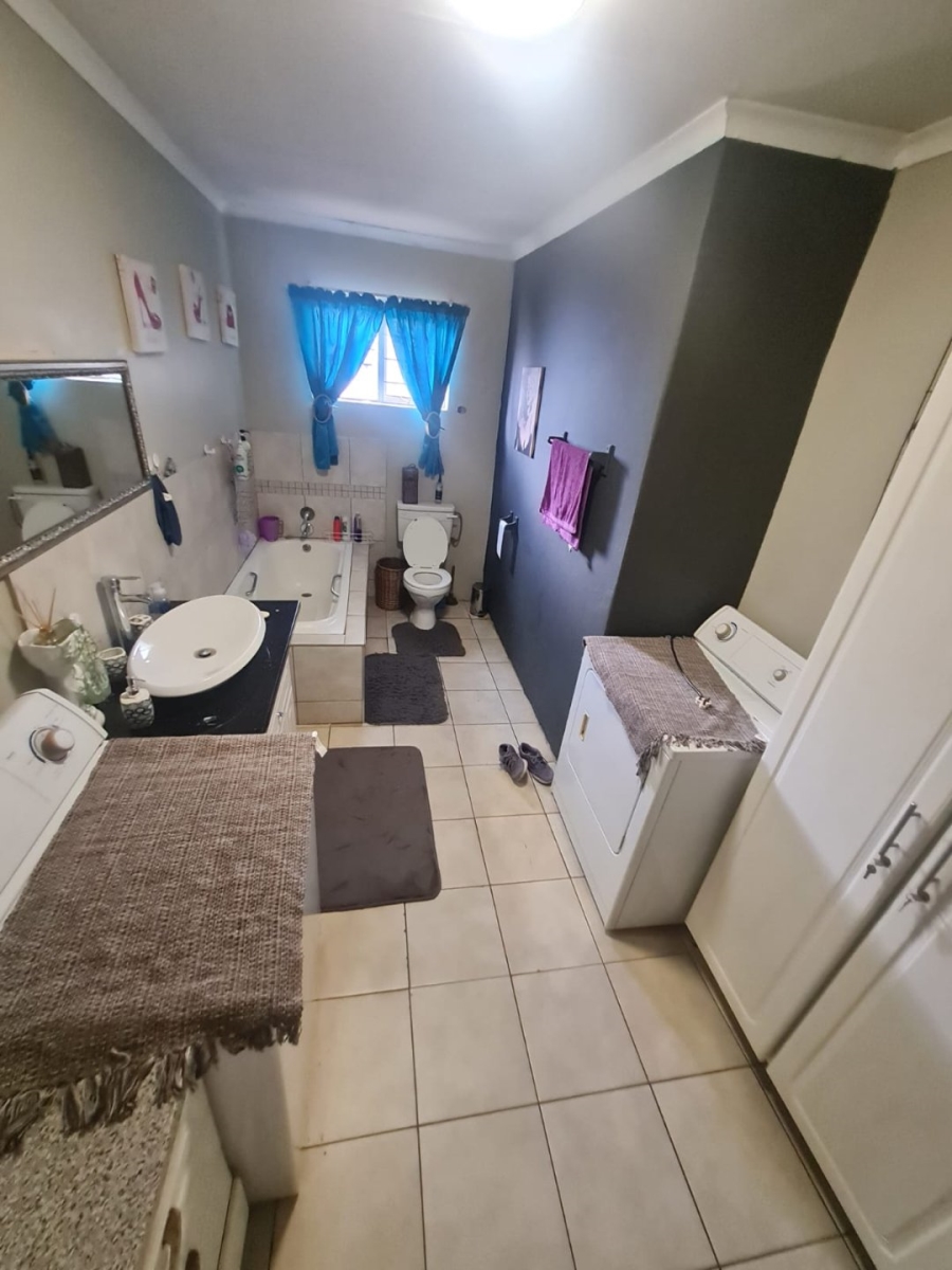 Commercial Property for Sale in Swacina Park A H Gauteng