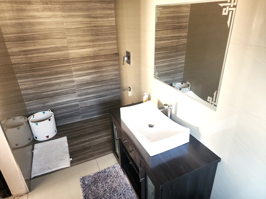 3 Bedroom Property for Sale in Newclare Gauteng