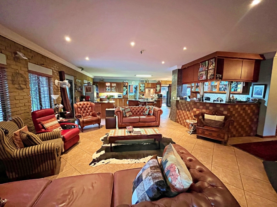 Commercial Property for Sale in Raslouw Gauteng
