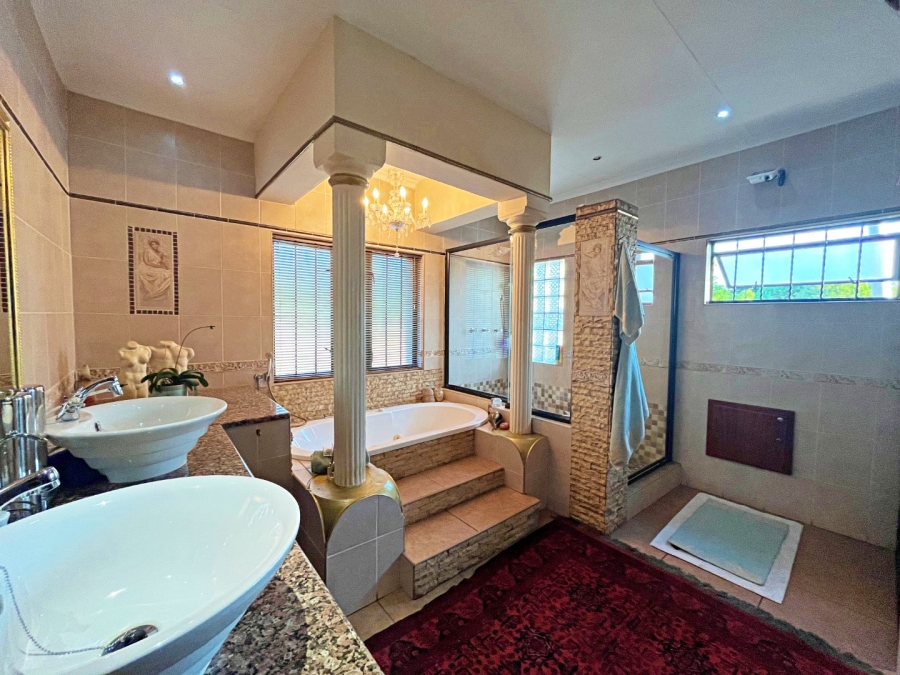 Commercial Property for Sale in Raslouw Gauteng