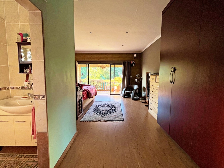 Commercial Property for Sale in Raslouw Gauteng
