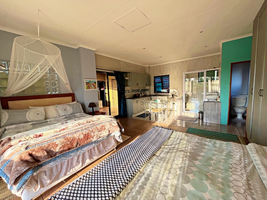 Commercial Property for Sale in Raslouw Gauteng