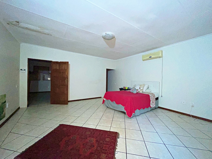 Commercial Property for Sale in Raslouw Gauteng