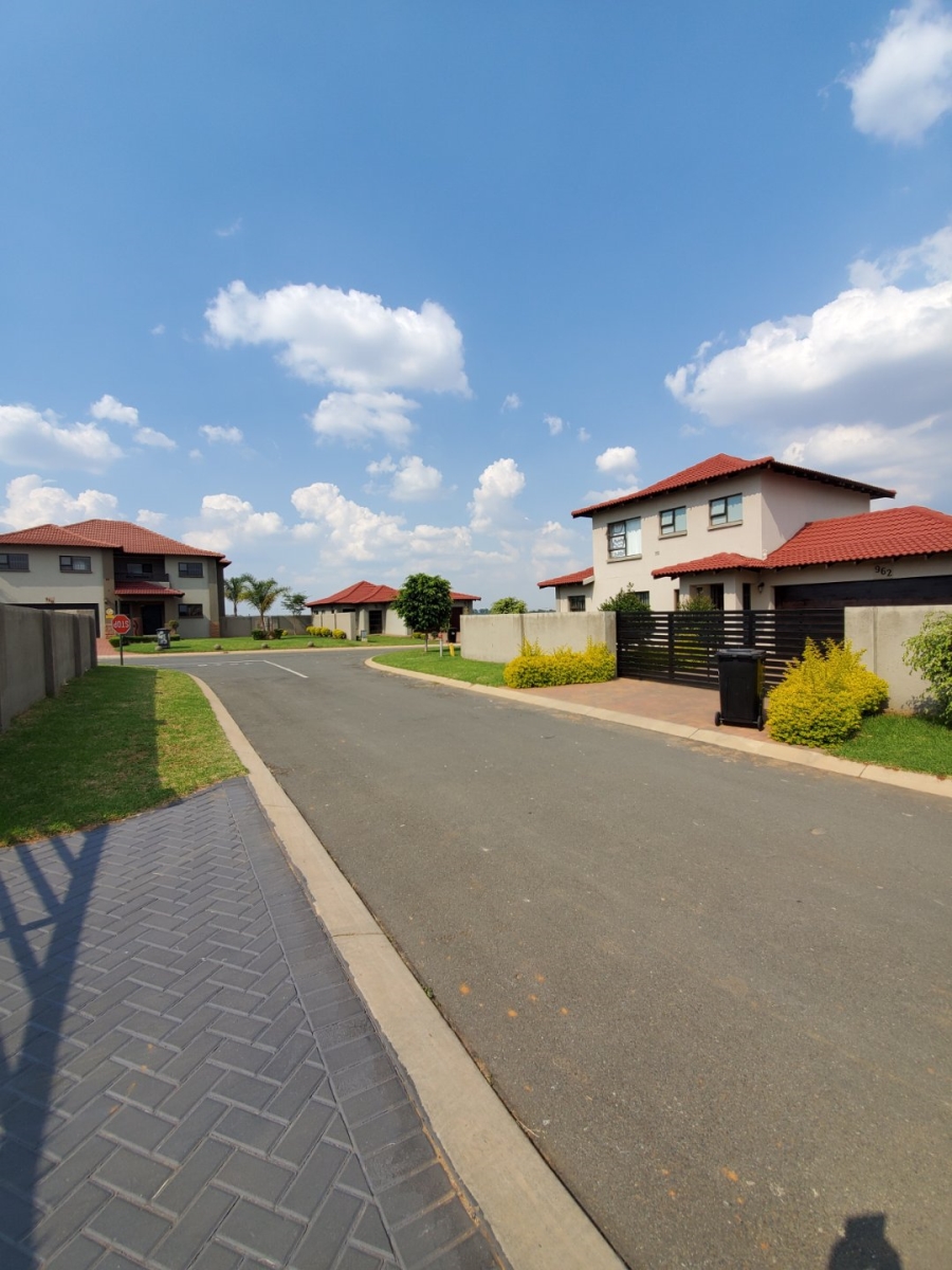 Commercial Property for Sale in Halfway House Gauteng