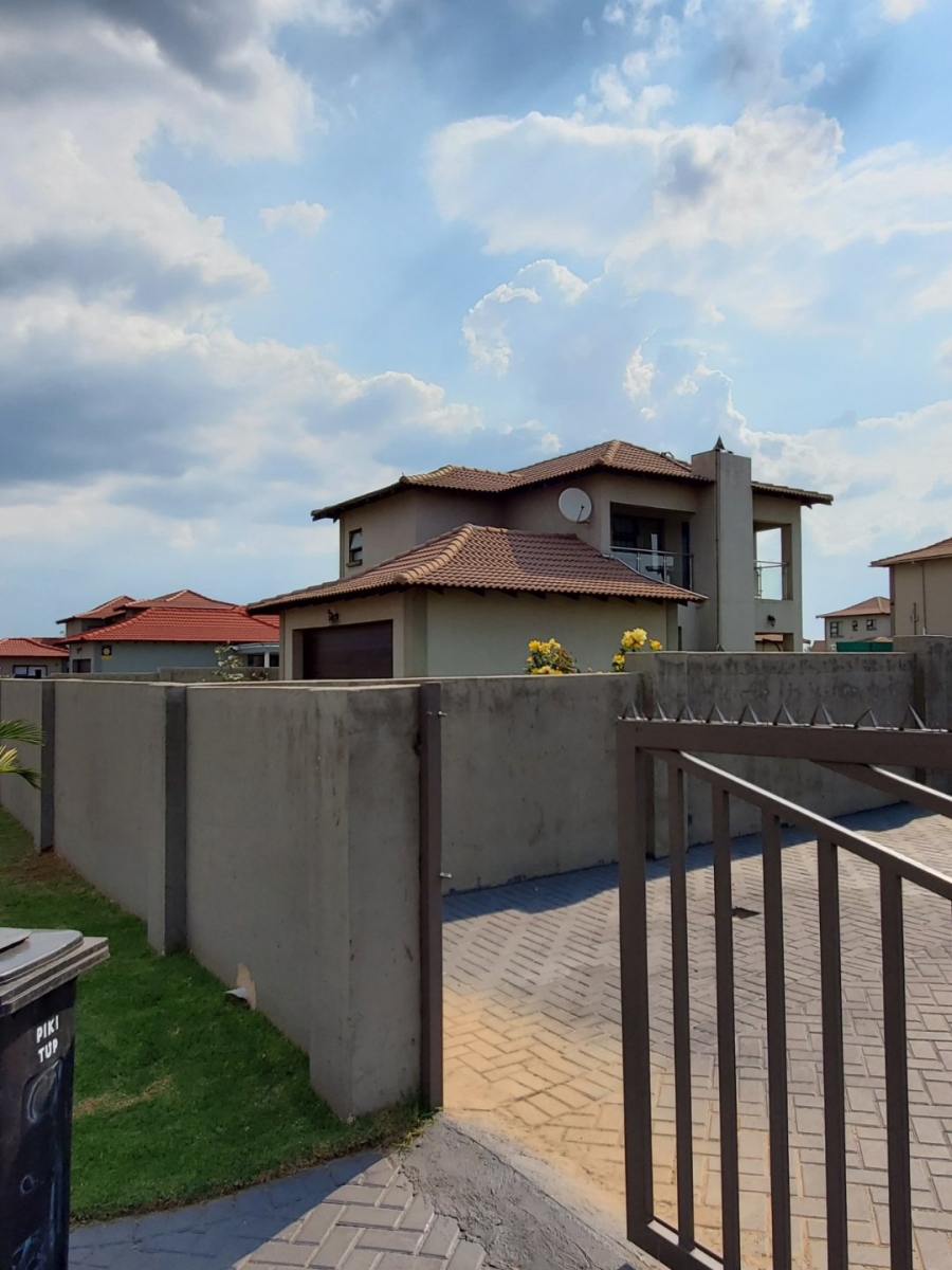 Commercial Property for Sale in Halfway House Gauteng