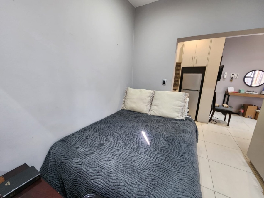 To Let 1 Bedroom Property for Rent in Mulbarton Gauteng