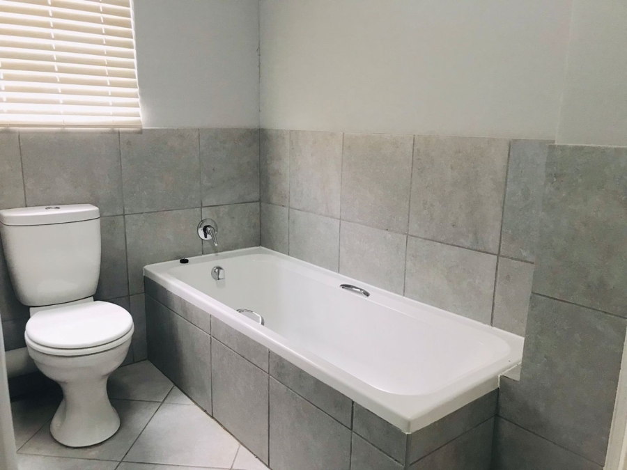 To Let 2 Bedroom Property for Rent in Norton Home Estate AH Gauteng