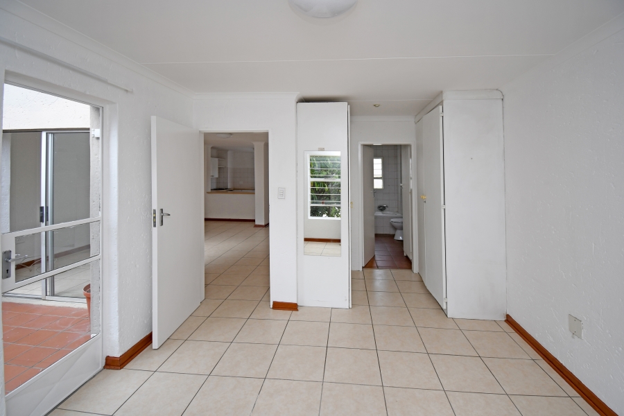 1 Bedroom Property for Sale in Ferndale Gauteng