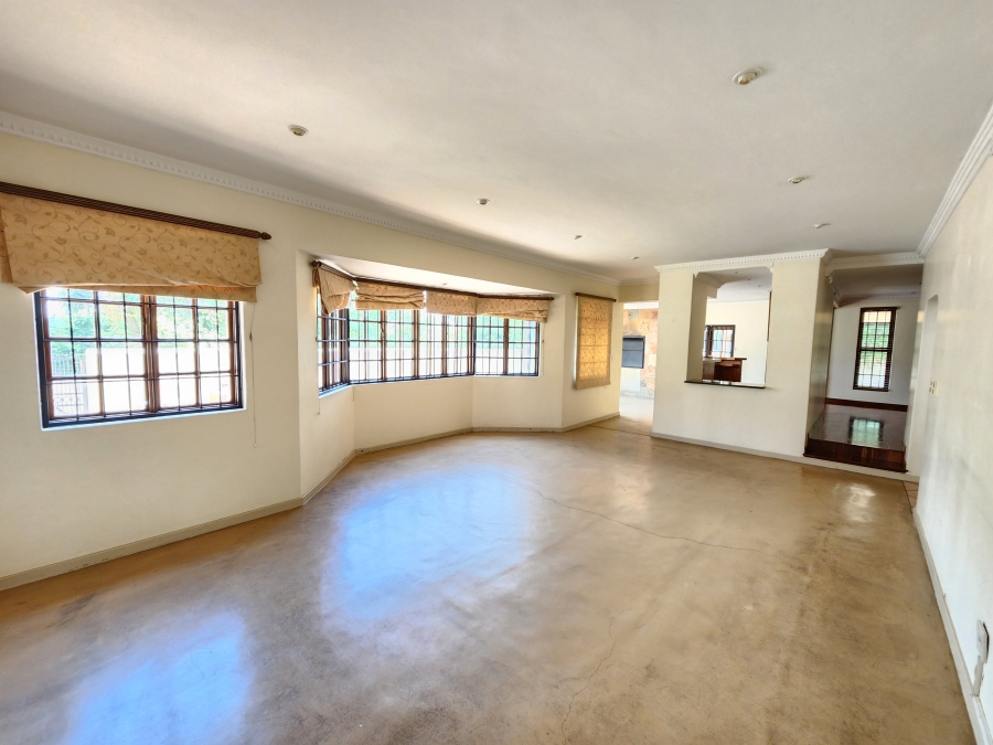 5 Bedroom Property for Sale in Waterkloof Park Gauteng