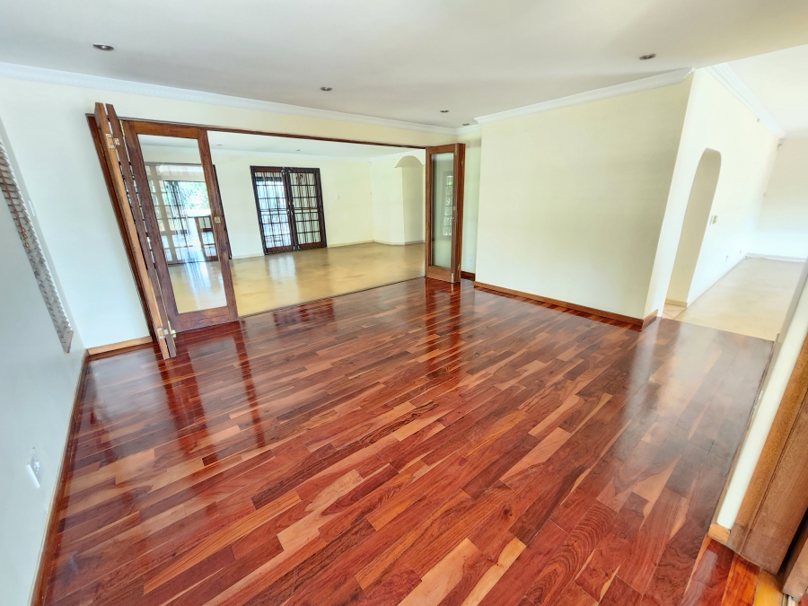 5 Bedroom Property for Sale in Waterkloof Park Gauteng