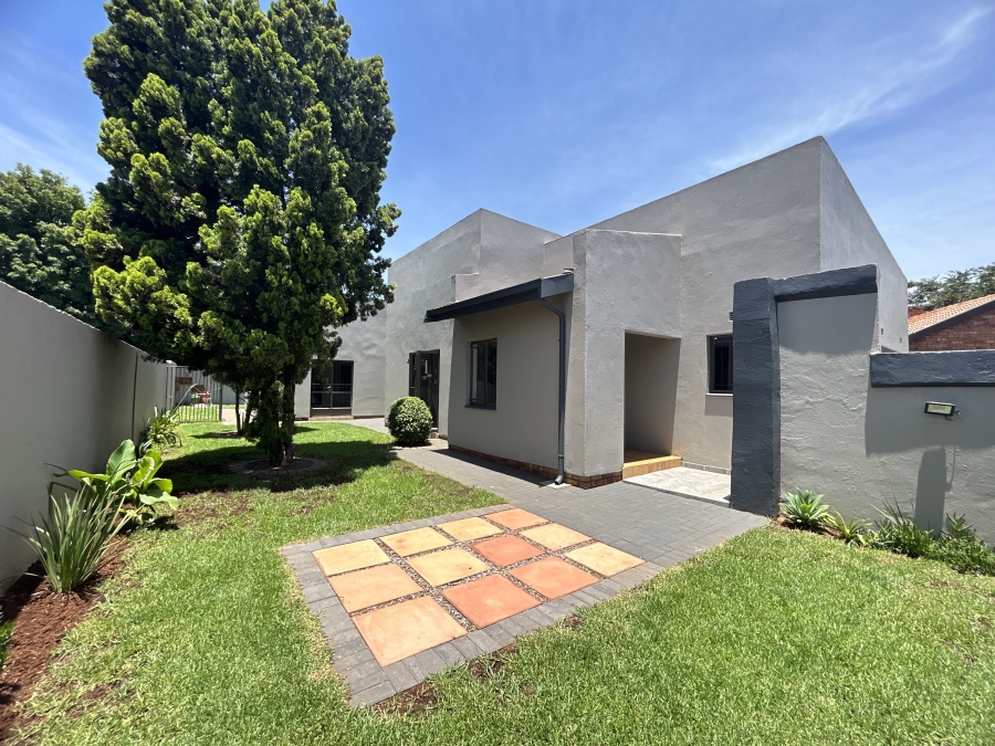 4 Bedroom Property for Sale in Spruit View Gauteng