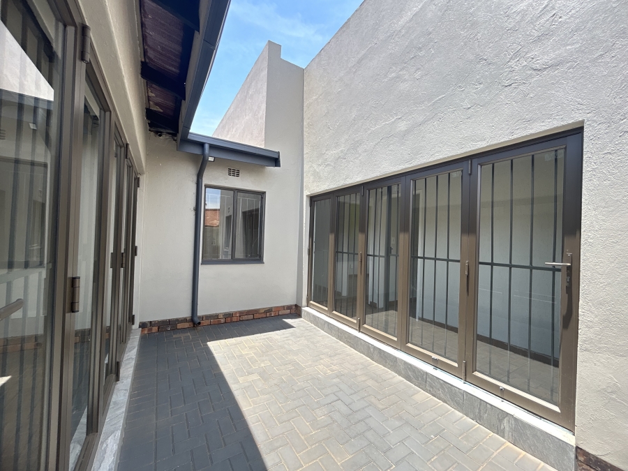 4 Bedroom Property for Sale in Spruit View Gauteng