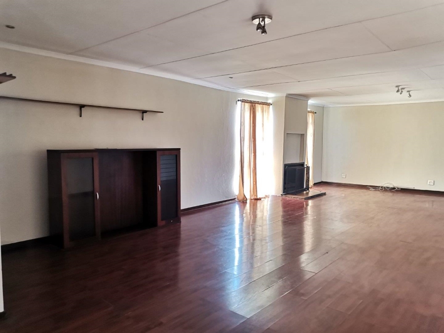 3 Bedroom Property for Sale in Kameeldrift West Gauteng