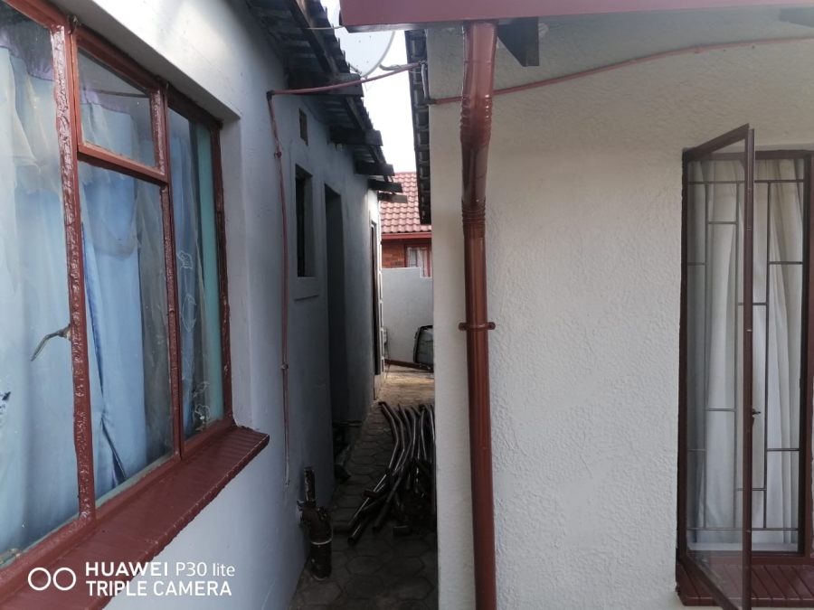3 Bedroom Property for Sale in Nellmapius Gauteng