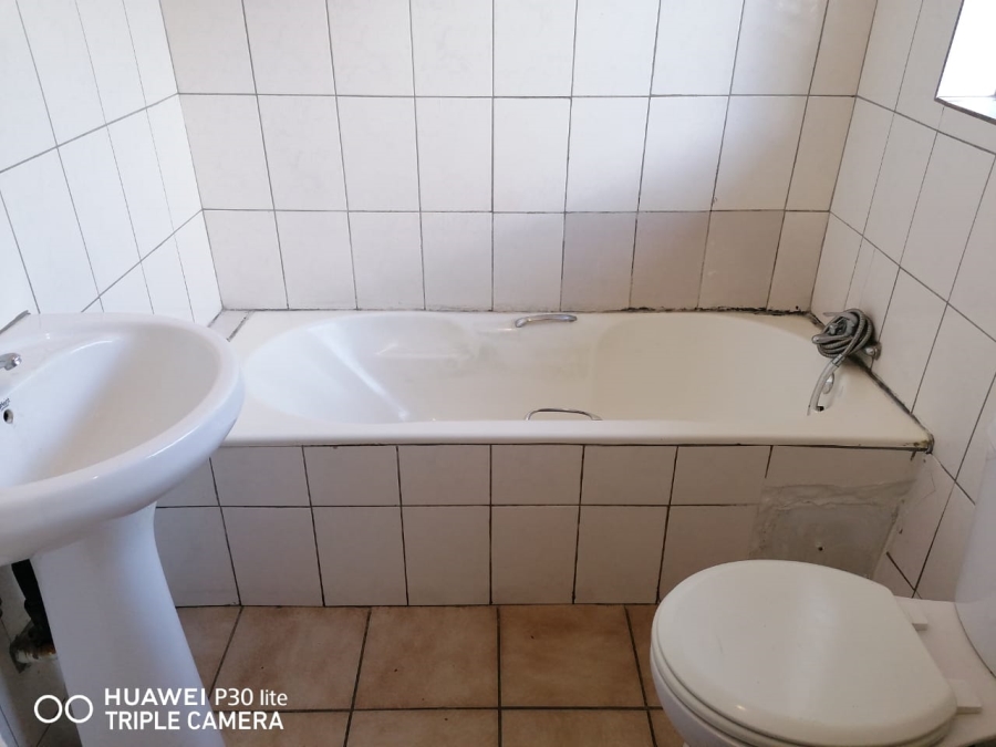 3 Bedroom Property for Sale in Nellmapius Gauteng