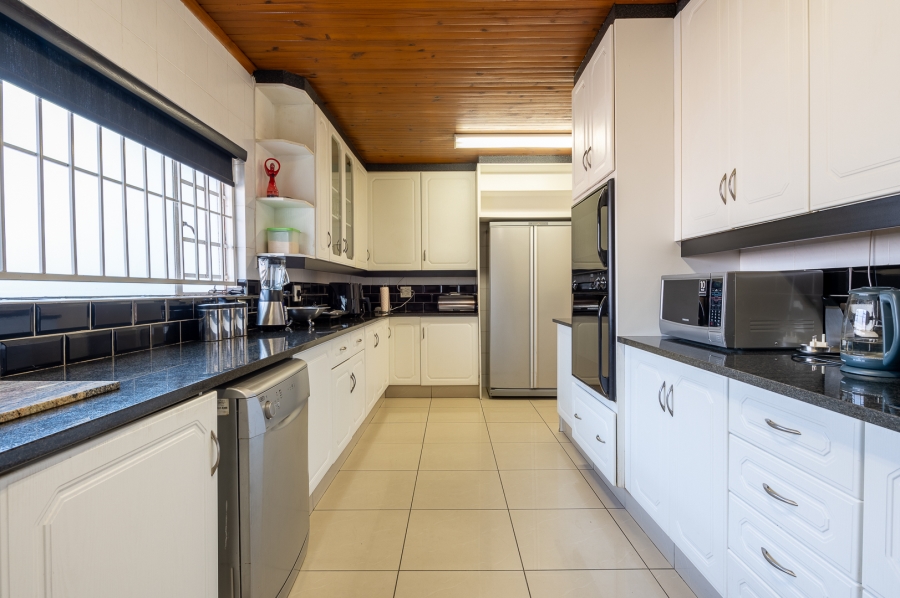 3 Bedroom Property for Sale in Elandshaven Gauteng