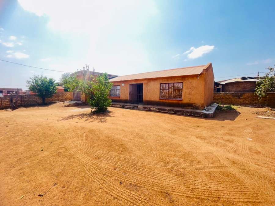 2 Bedroom Property for Sale in Soshanguve T Gauteng