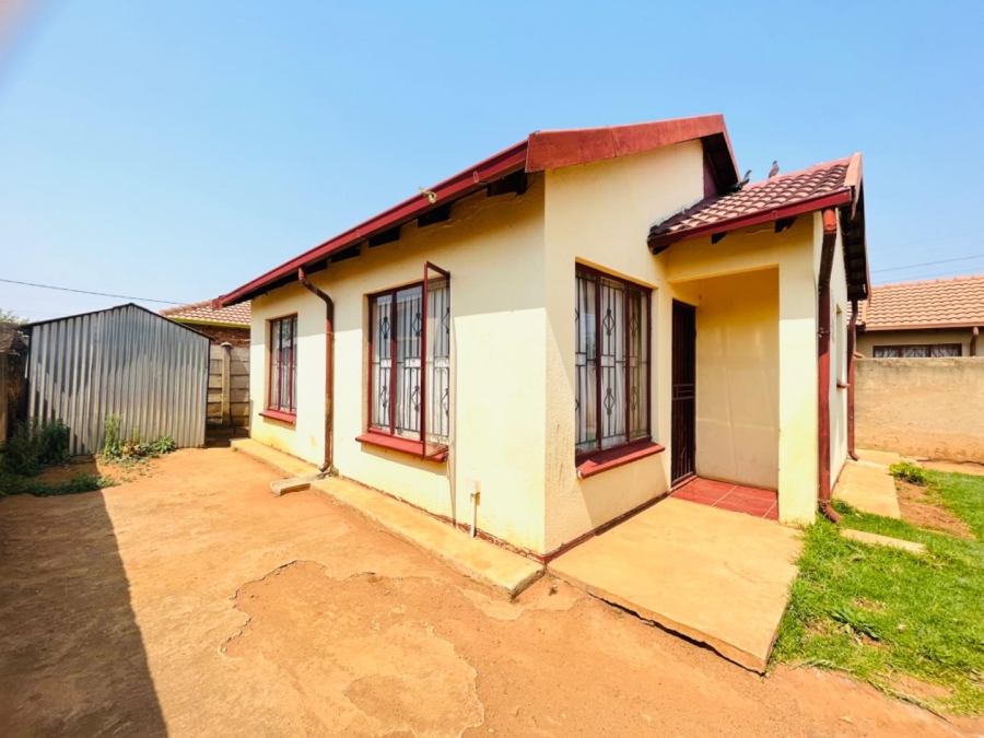 2 Bedroom Property for Sale in Soshanguve VV Gauteng