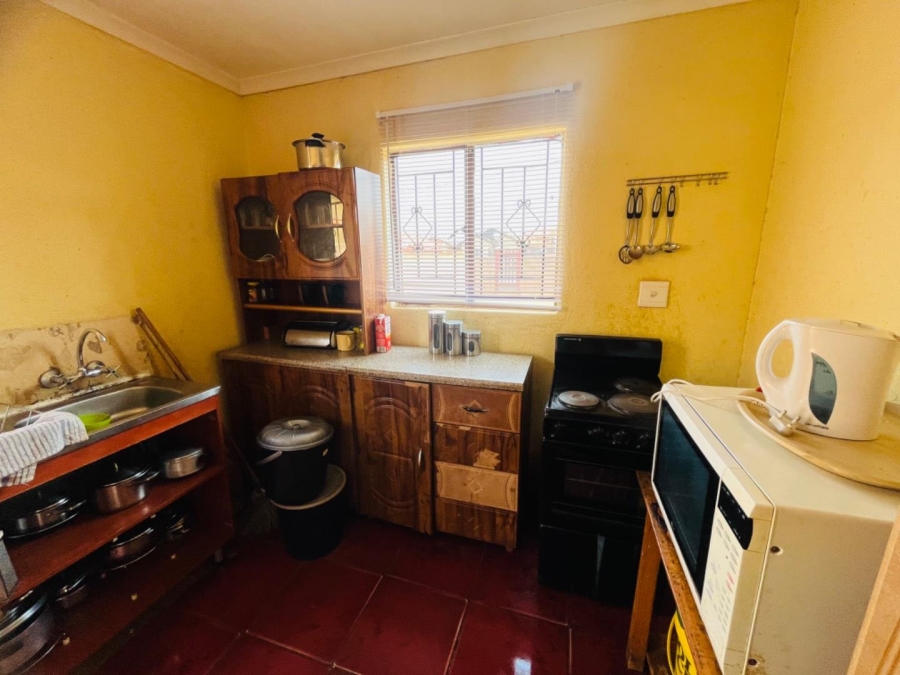 2 Bedroom Property for Sale in Soshanguve VV Gauteng