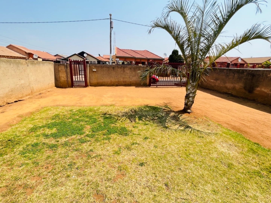 2 Bedroom Property for Sale in Soshanguve VV Gauteng
