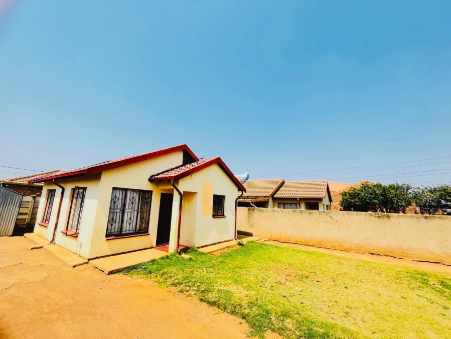 2 Bedroom Property for Sale in Soshanguve VV Gauteng