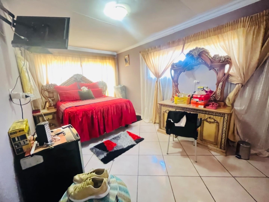 4 Bedroom Property for Sale in Soshanguve R Gauteng