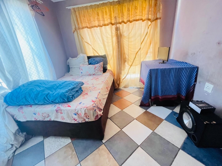 4 Bedroom Property for Sale in Soshanguve R Gauteng