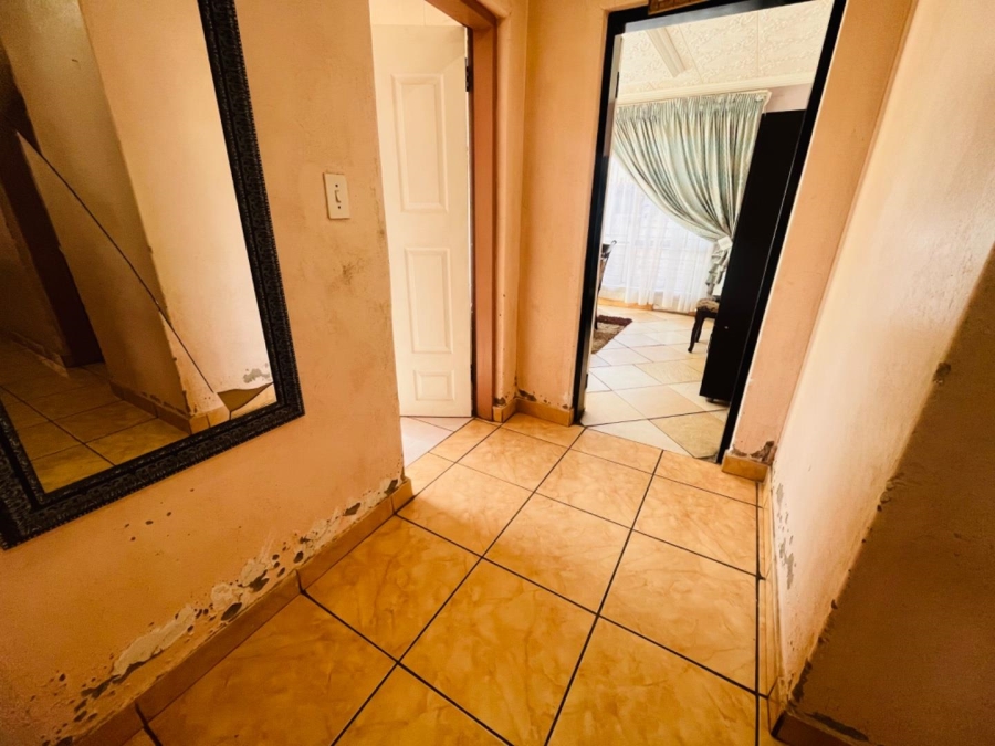 4 Bedroom Property for Sale in Soshanguve R Gauteng