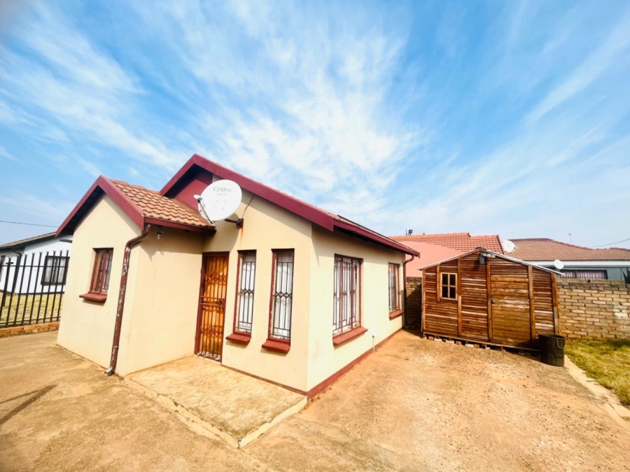 2 Bedroom Property for Sale in Soshanguve A Gauteng