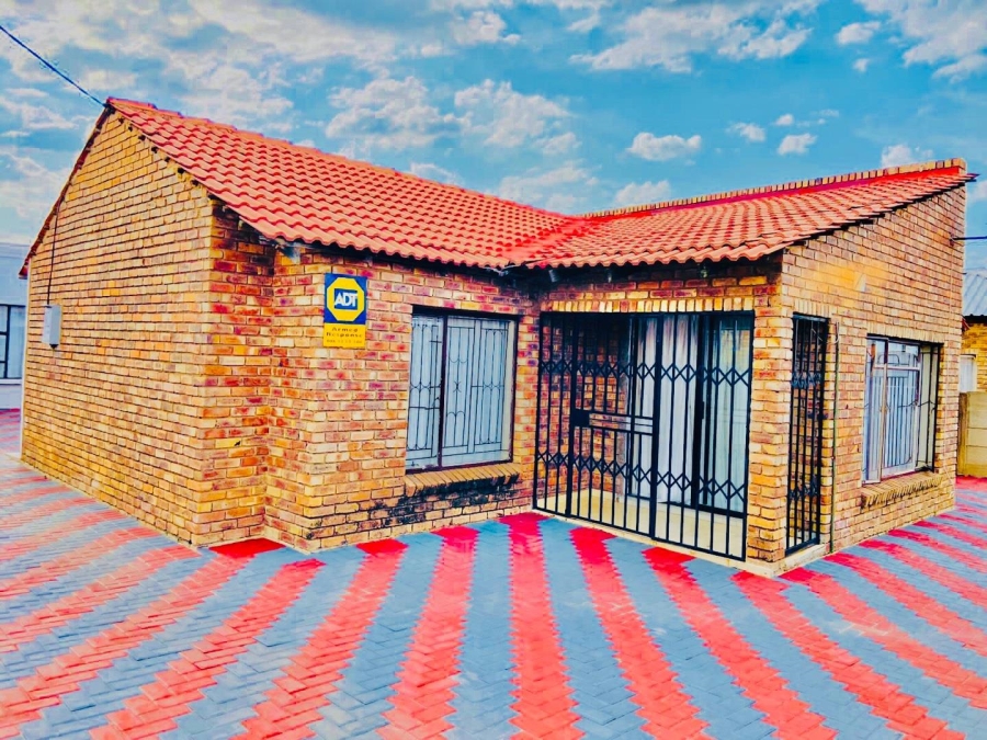 3 Bedroom Property for Sale in Soshanguve JJ Gauteng