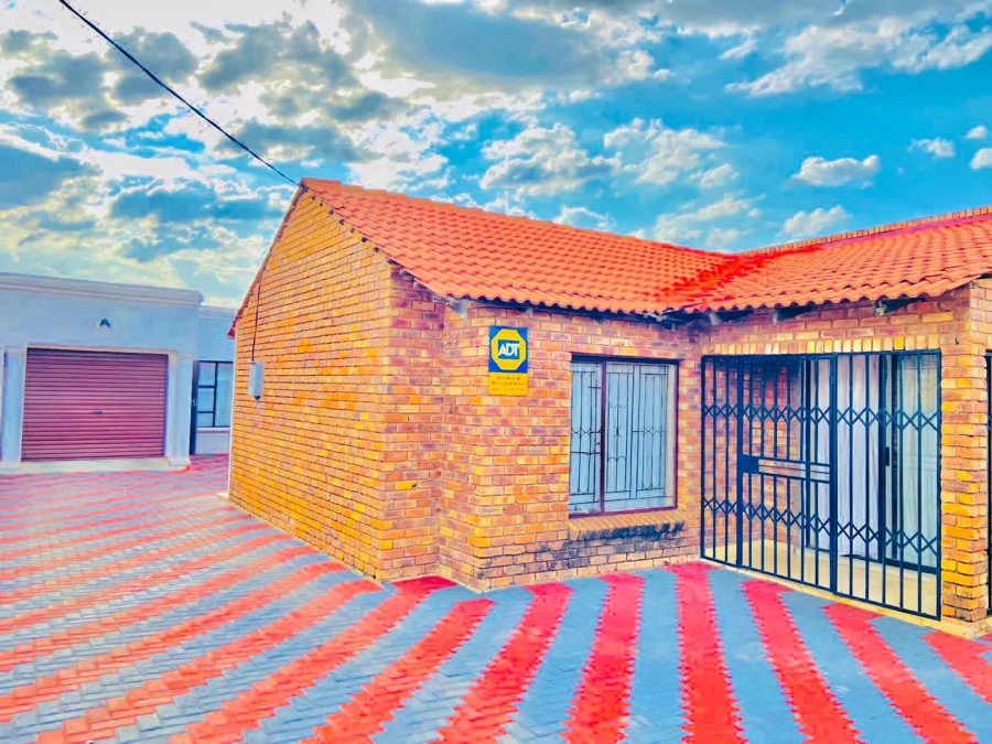 3 Bedroom Property for Sale in Soshanguve JJ Gauteng