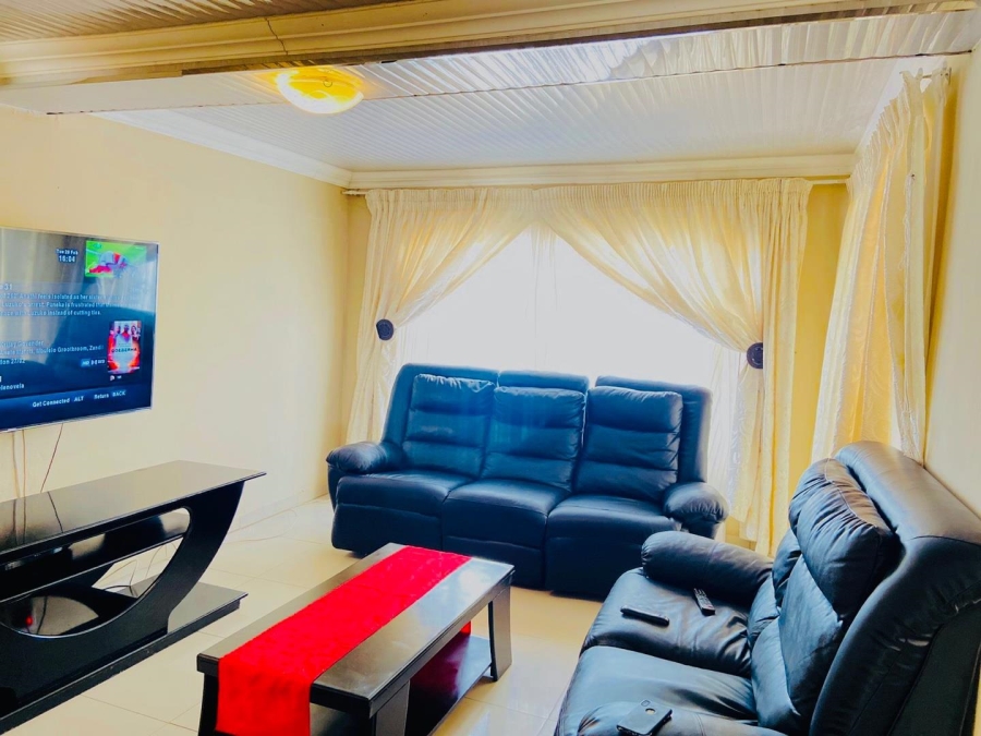 3 Bedroom Property for Sale in Soshanguve JJ Gauteng