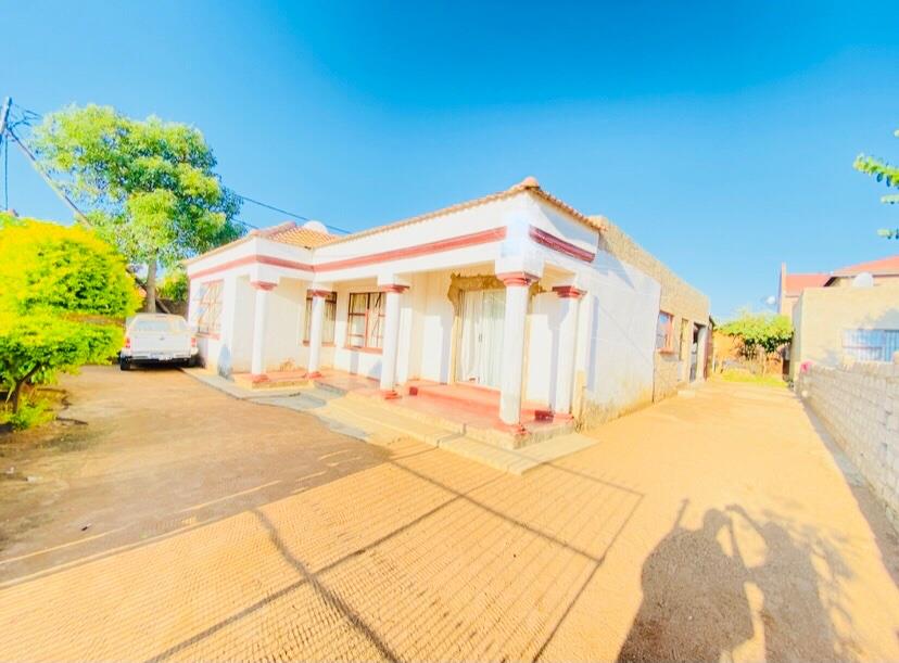 5 Bedroom Property for Sale in Soshanguve S Gauteng