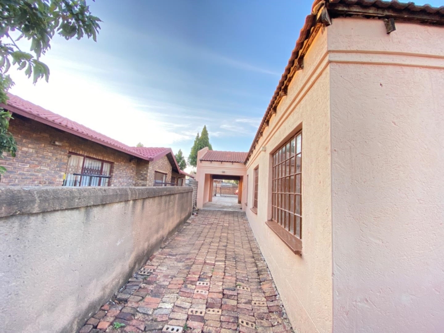 3 Bedroom Property for Sale in Soshanguve XX Gauteng