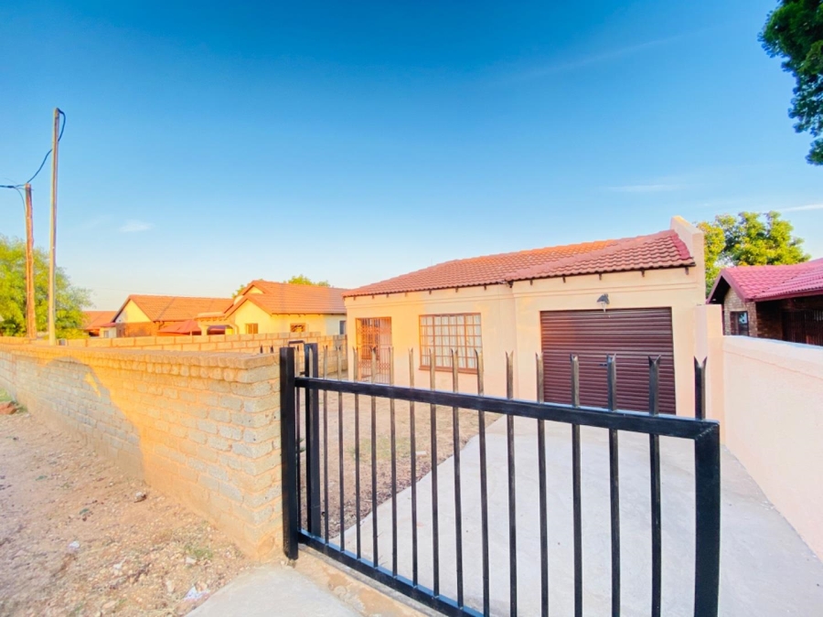 3 Bedroom Property for Sale in Soshanguve XX Gauteng