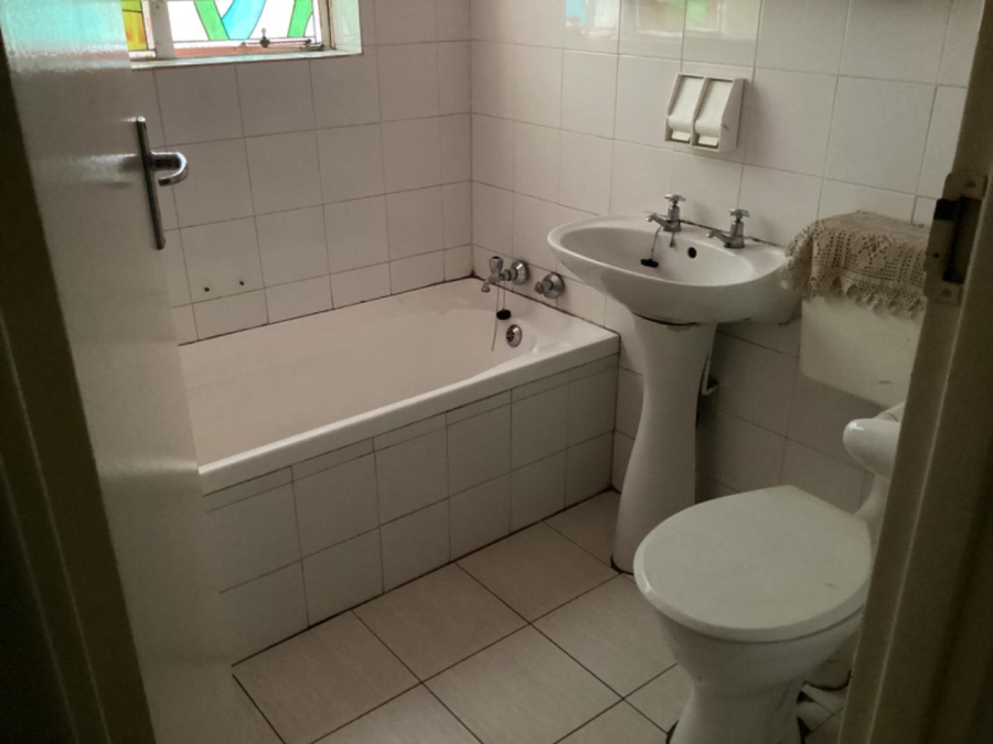 4 Bedroom Property for Sale in Groblerpark Gauteng