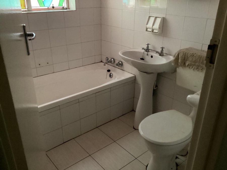 4 Bedroom Property for Sale in Groblerpark Gauteng