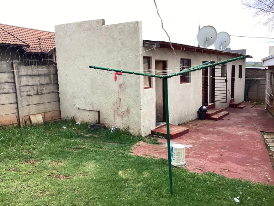 4 Bedroom Property for Sale in Groblerpark Gauteng