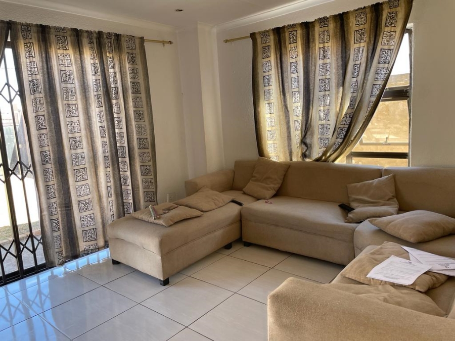 3 Bedroom Property for Sale in Protea Glen Gauteng