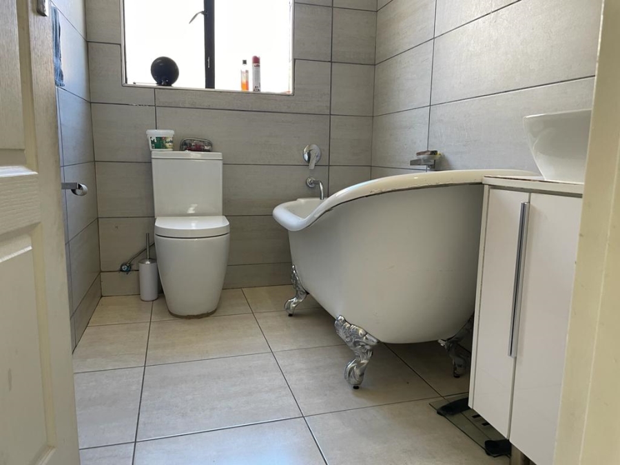 3 Bedroom Property for Sale in Protea Glen Gauteng